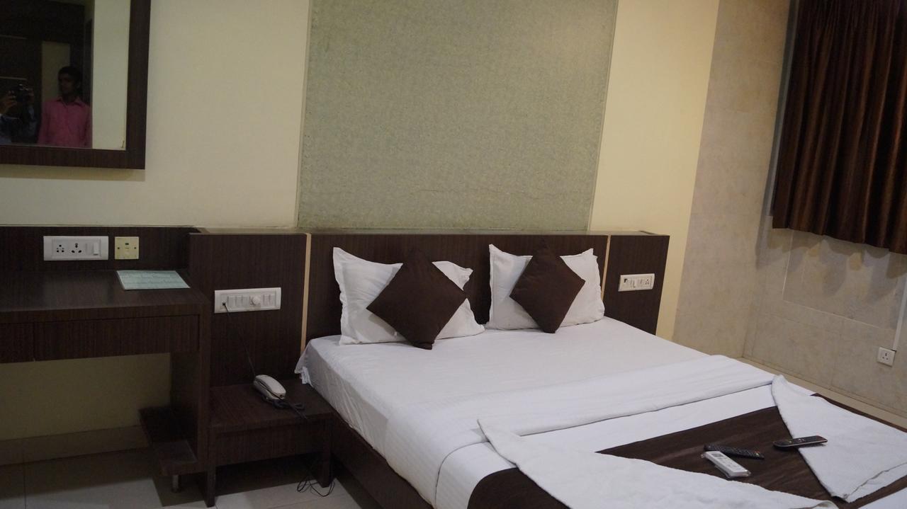 Hotel Panvel Palace Zewnętrze zdjęcie