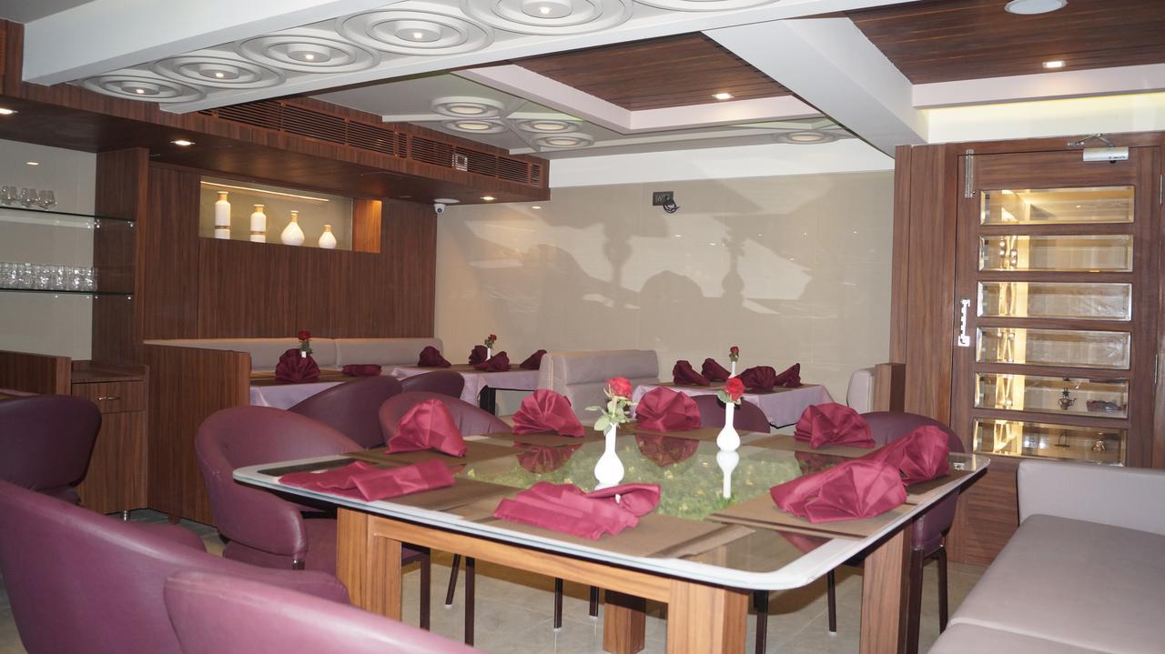 Hotel Panvel Palace Zewnętrze zdjęcie