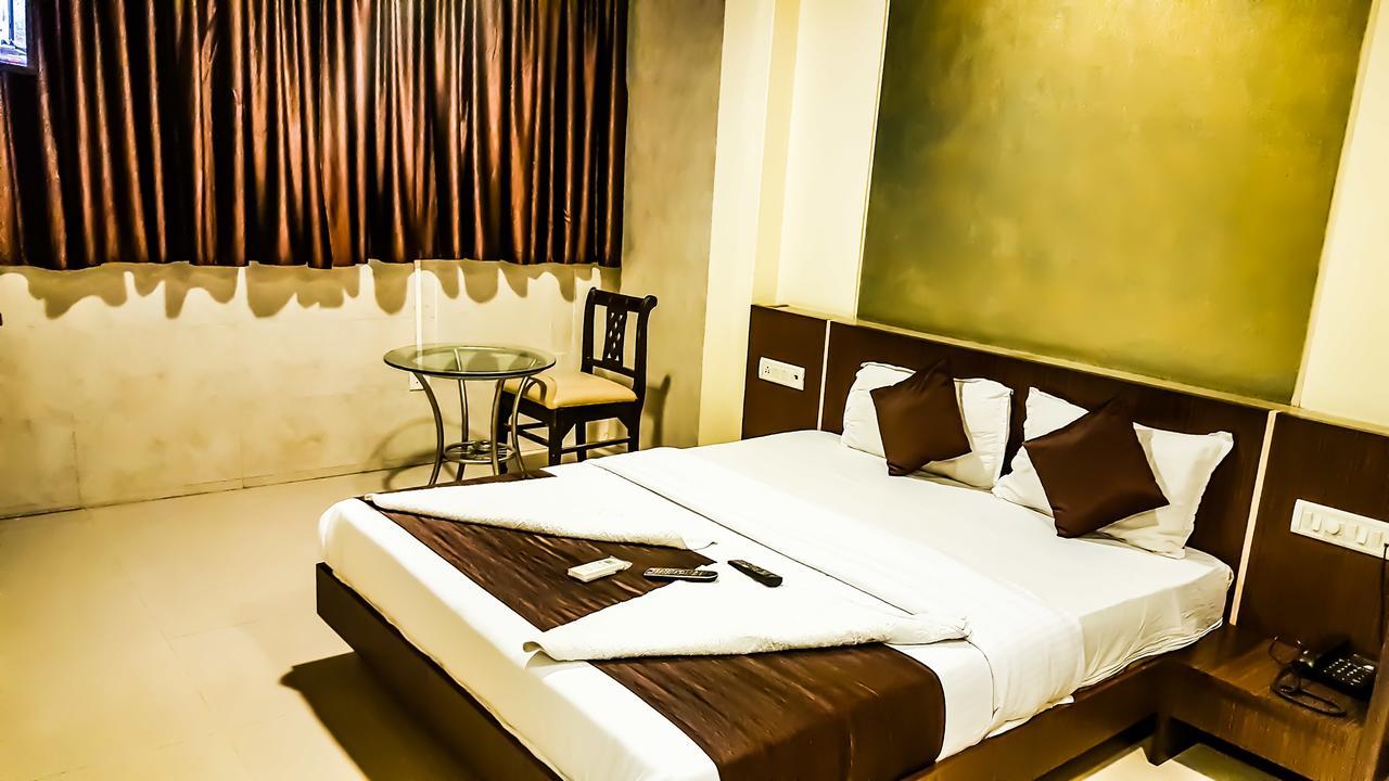 Hotel Panvel Palace Zewnętrze zdjęcie