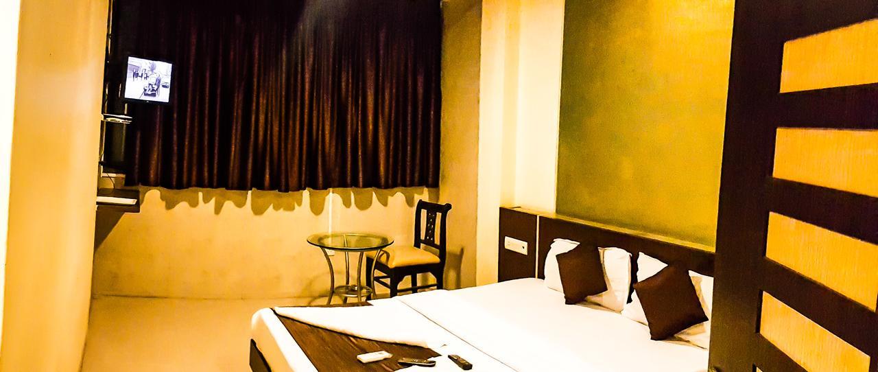 Hotel Panvel Palace Zewnętrze zdjęcie